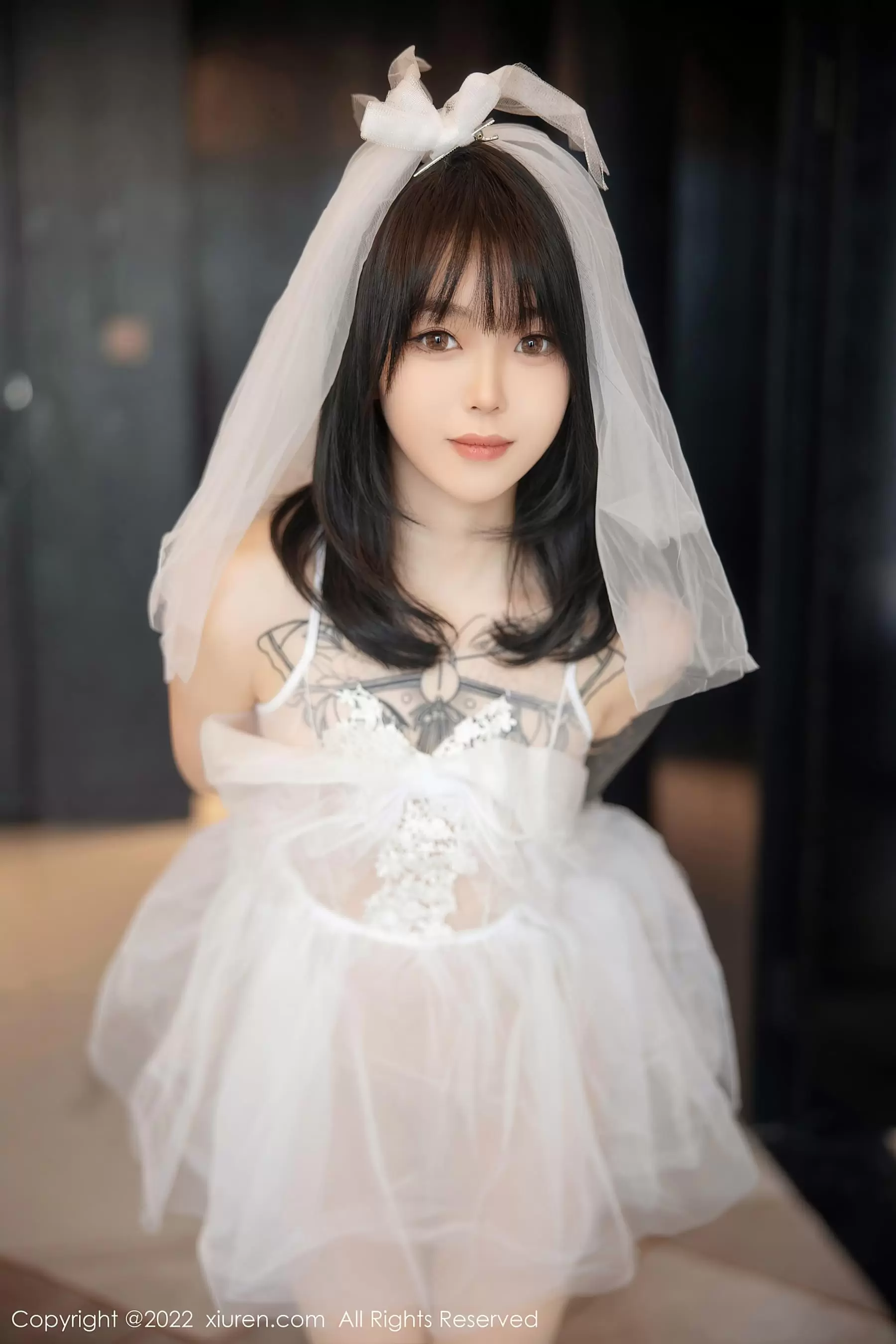 No.5212 奶瓶. 婚纱服美腿 时尚美女写真壁纸图片照片-丽图阁
