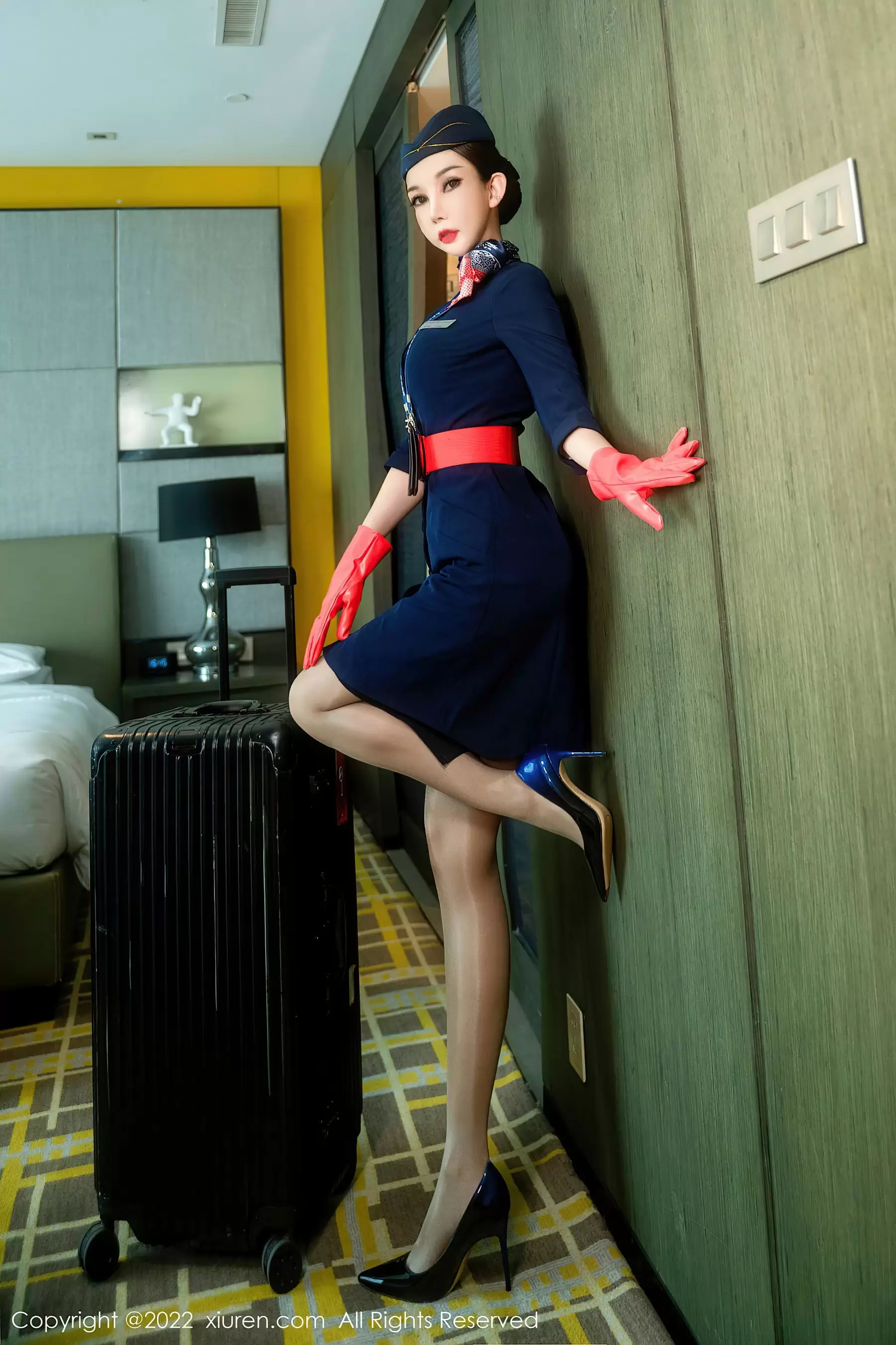 No.5609 陈怡曼 制服美腿 长裙比基尼风美女写真-丽图阁