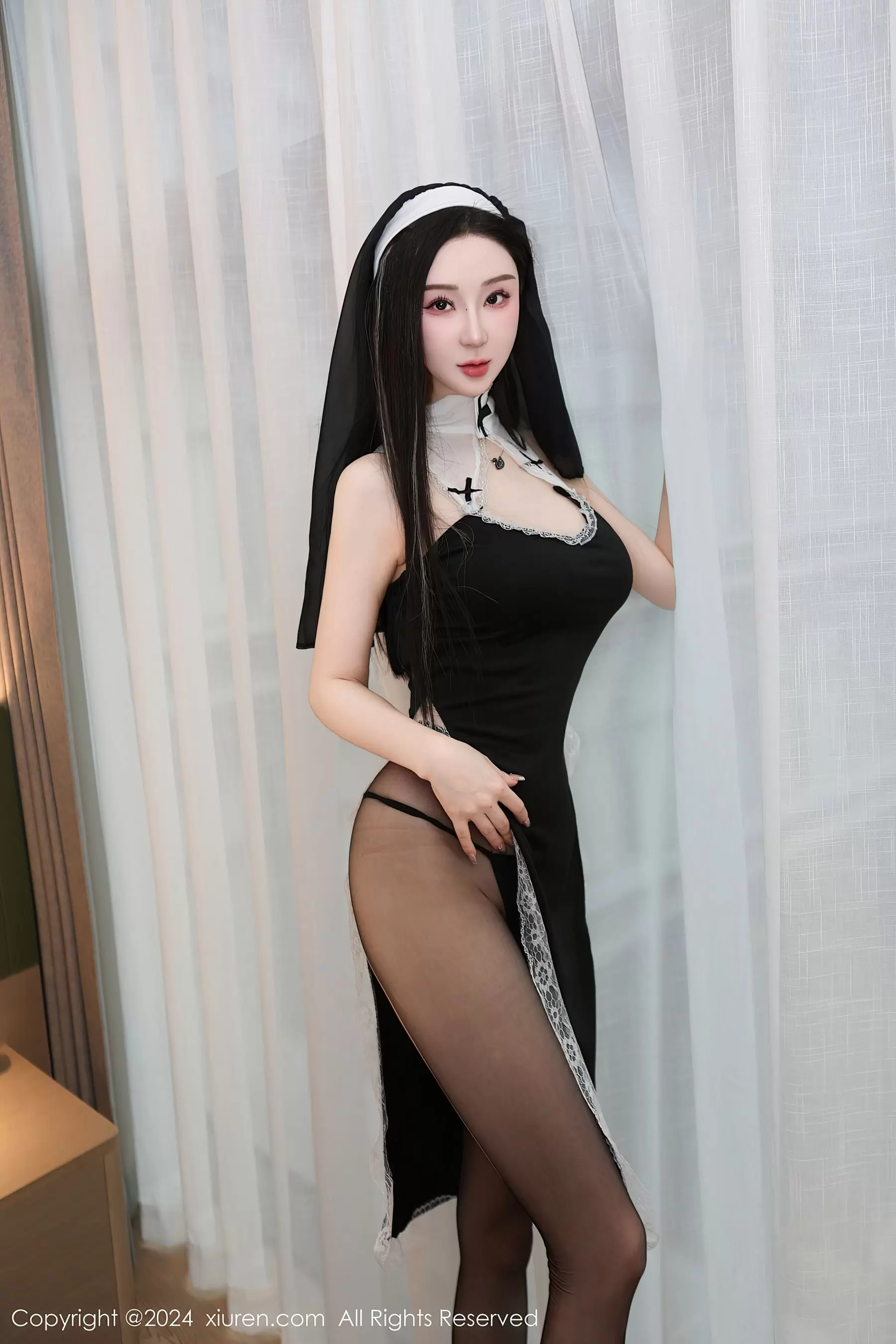 No.7967 田兮白 黑丝美腿 高清美女图片摄影-丽图阁