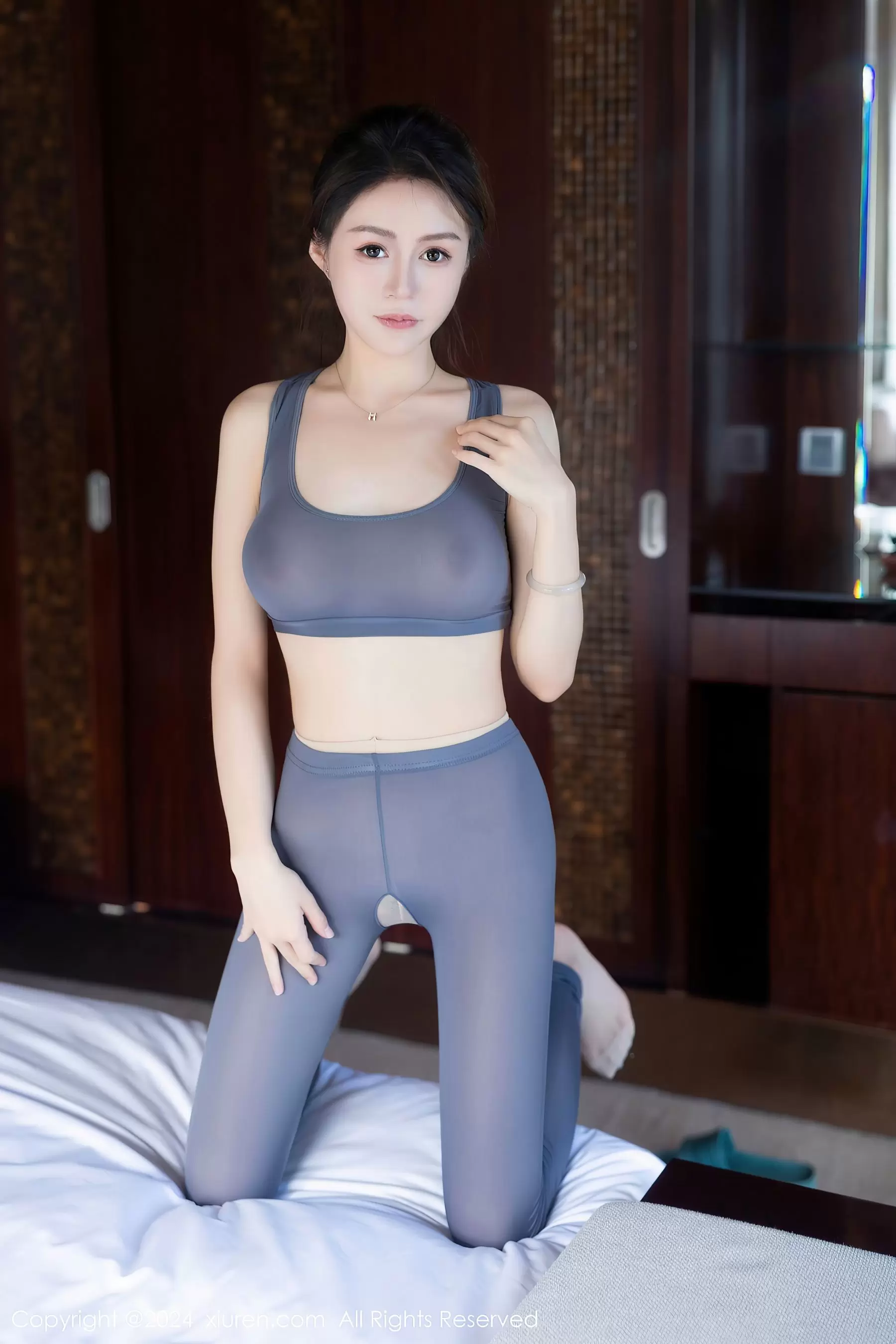 No.7999 林幼一 瑜伽服美腿 美女迷人身材写真图片壁纸-丽图阁