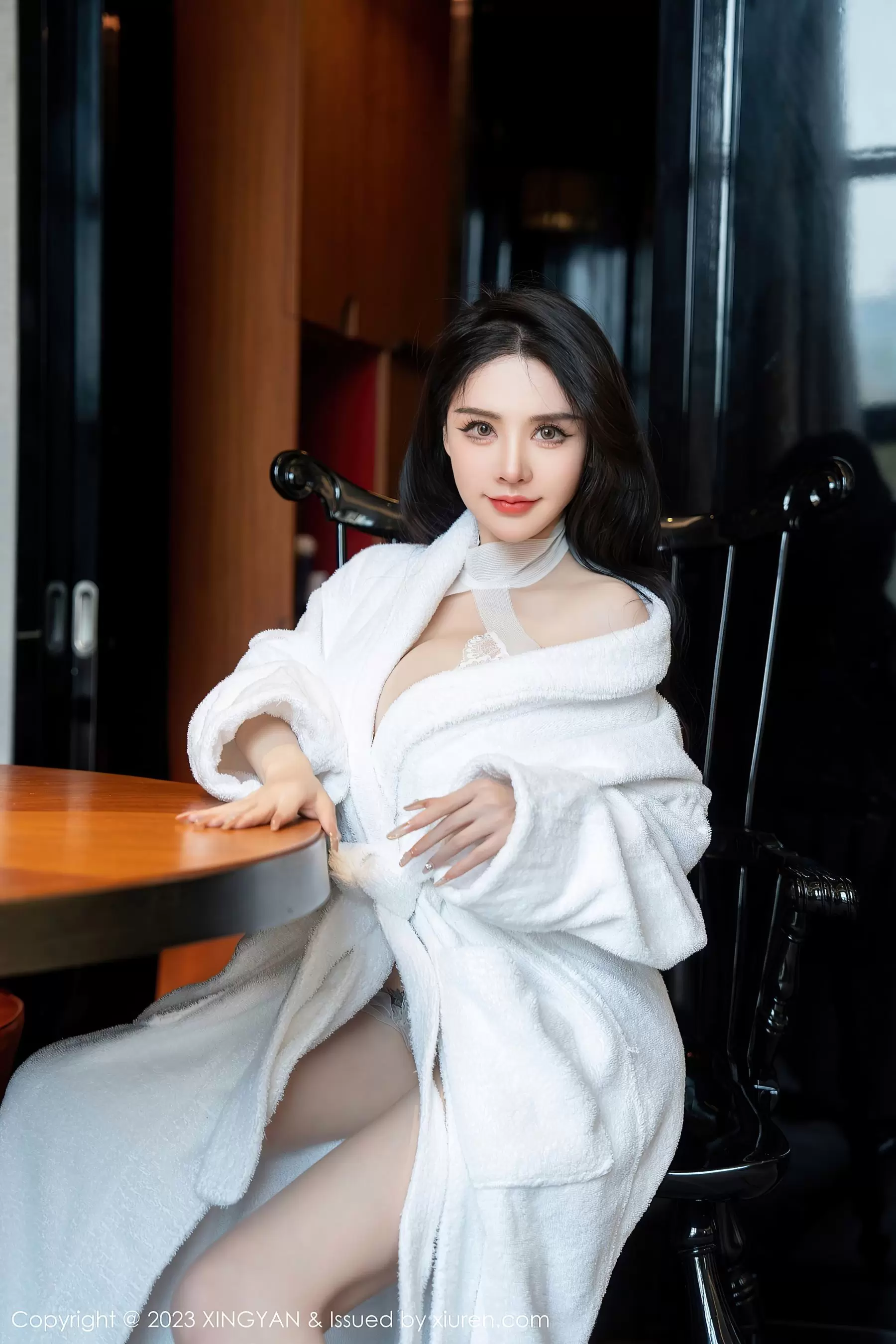 VOL.220 潘娇娇 丰腴妩媚 清纯时尚美女写真拍摄-丽图阁