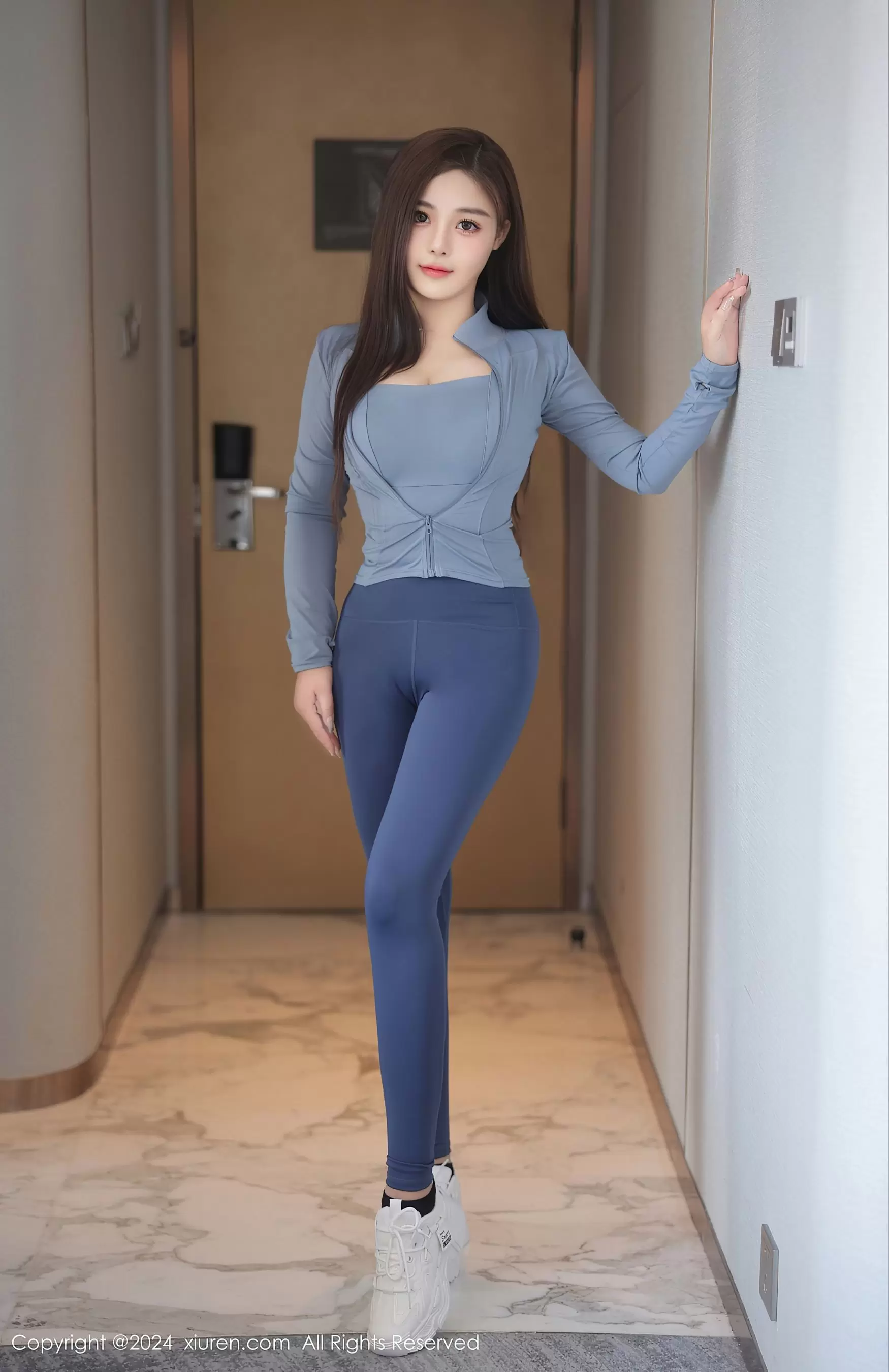 No.8461 王雅姗是我 性感美乳 美女经典黑丝写真套图-丽图阁