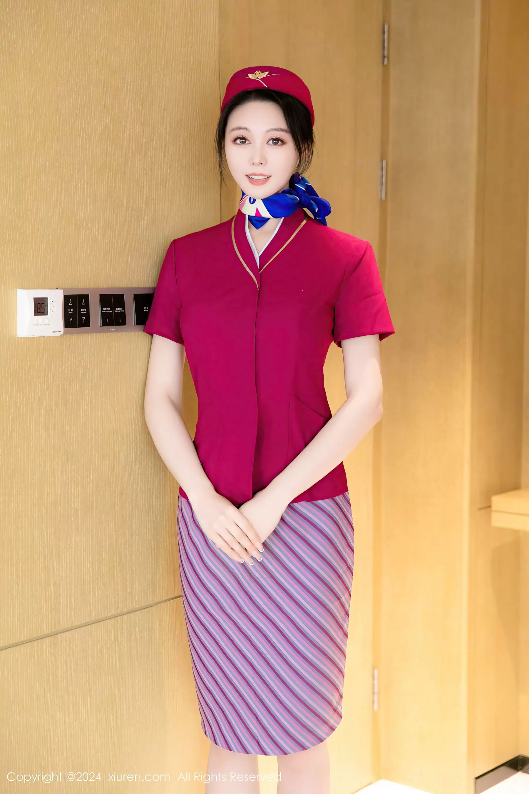 No.8563 清妙 丝袜美腿 美女好身材自拍锁屏壁纸-丽图阁