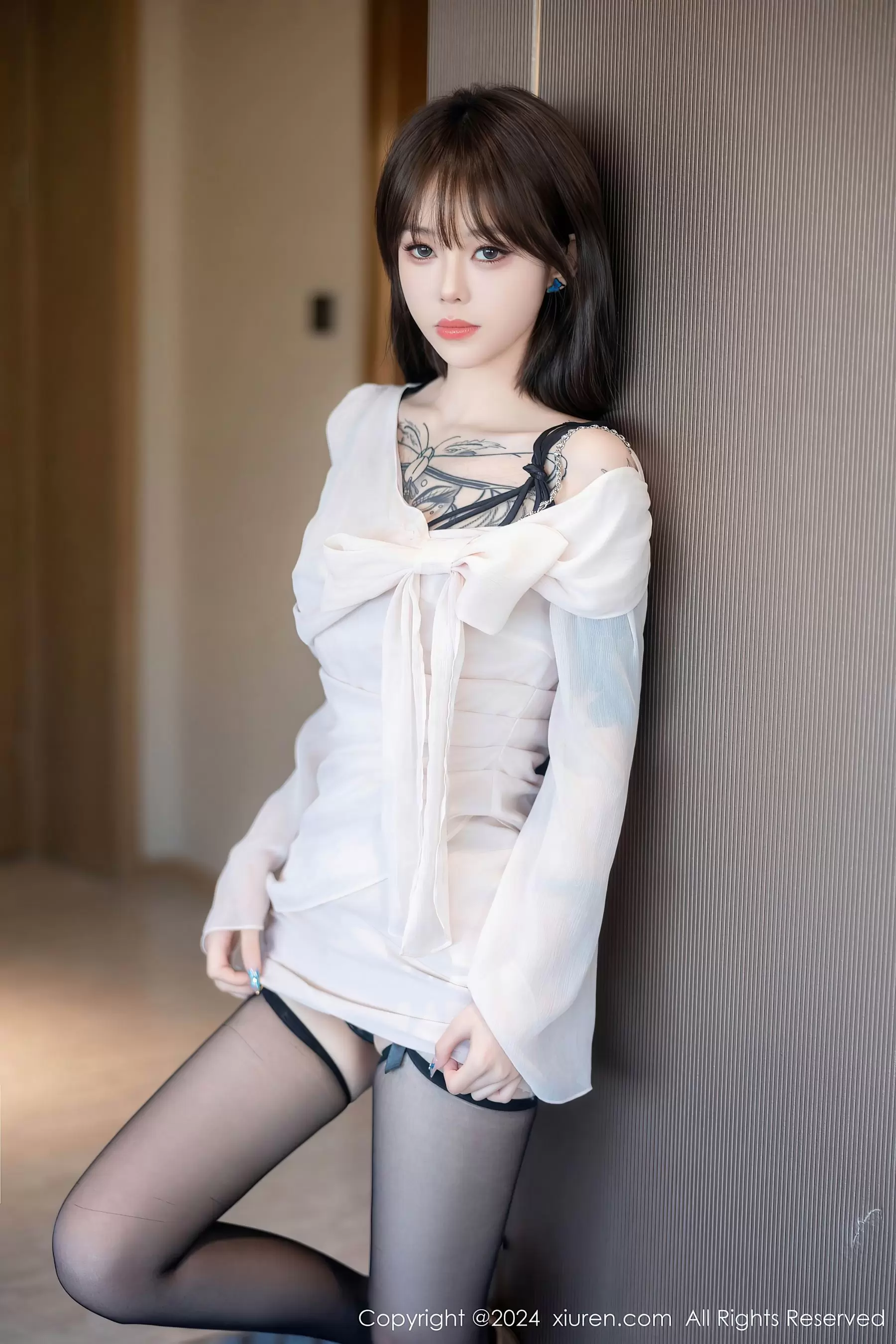 No.8591 奶瓶. 黑丝美腿 美女小姐姐照片壁纸-丽图阁