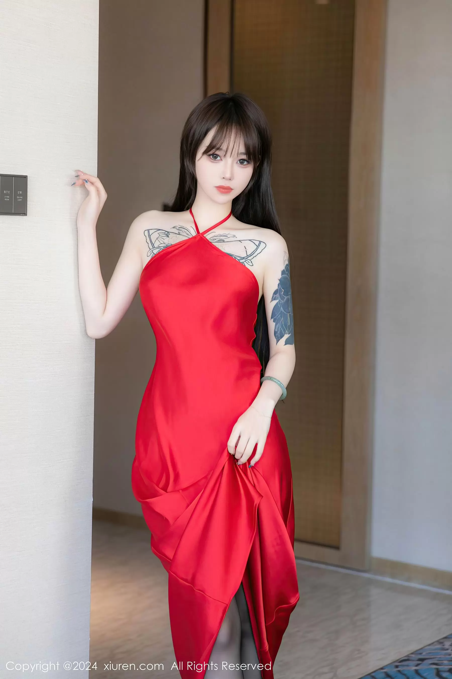 No.8630 奶瓶. 长裙美腿 又纯又欲的美女壁纸-丽图阁