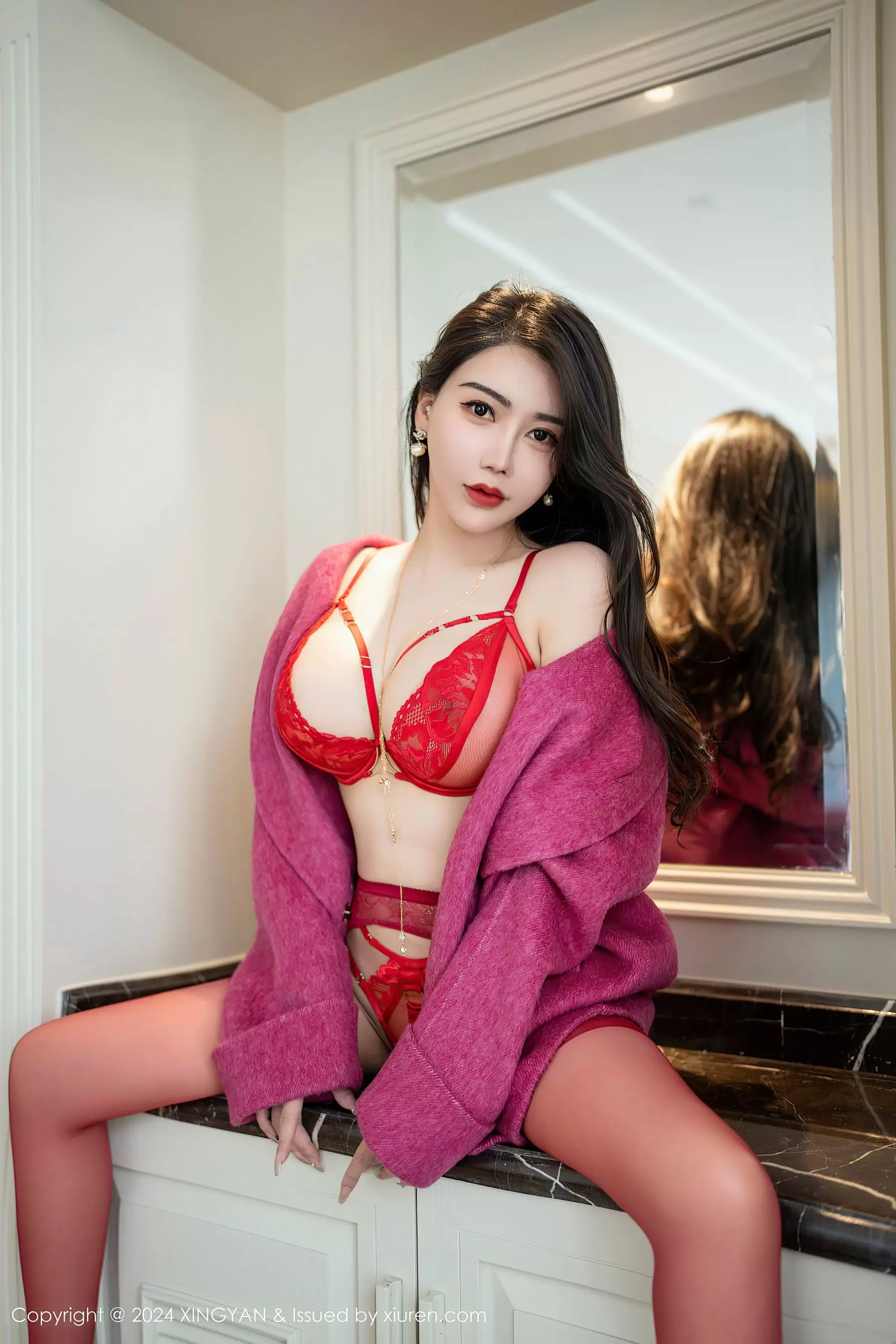 VOL.243 李若汐 丝袜美腿 好看身材模特美女图片壁纸-丽图阁