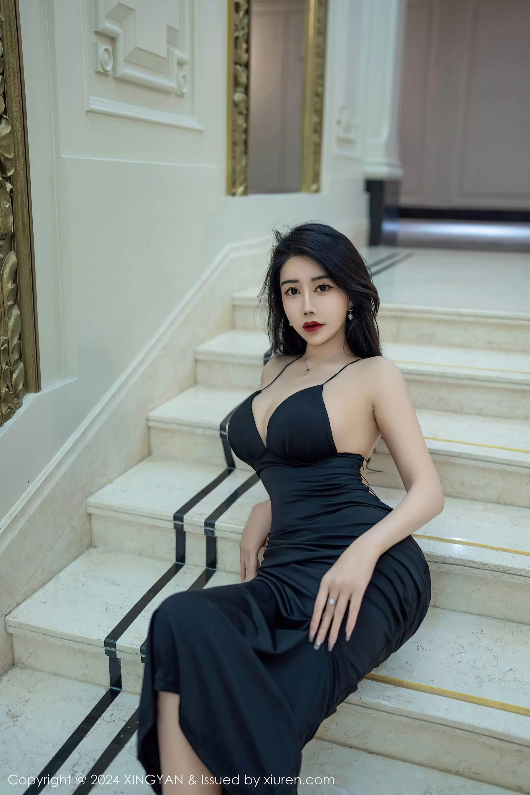 VOL.240 李若汐 丝袜美腿 美女经典黑丝写真套图-丽图阁