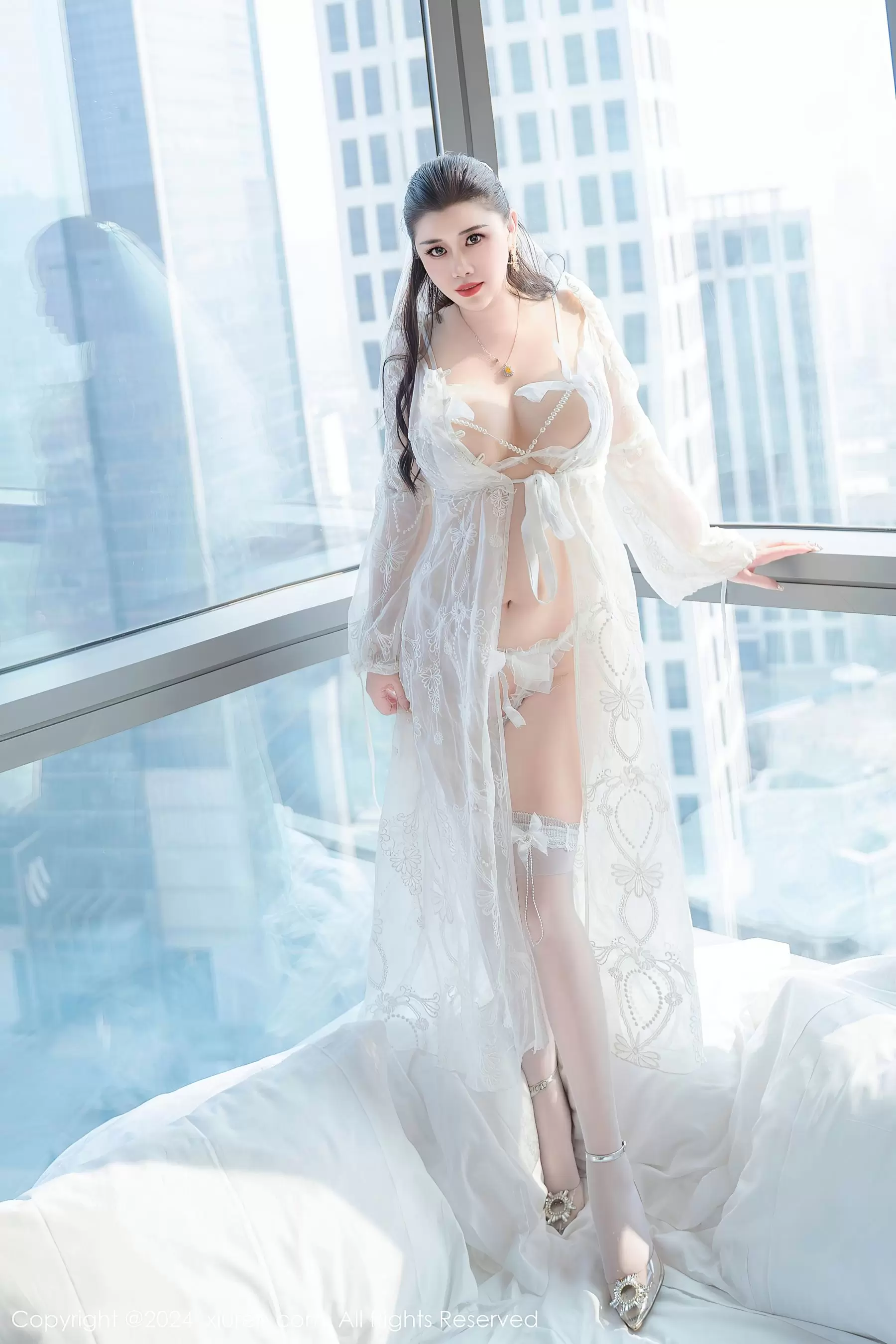 No.8837 王婉悠Queen 妩媚丰腴 制服丝袜美女套图-丽图阁
